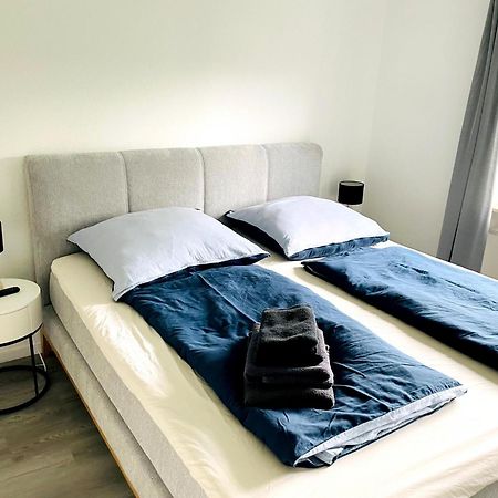 Zollernalb-Apartment G6 Албщат Екстериор снимка
